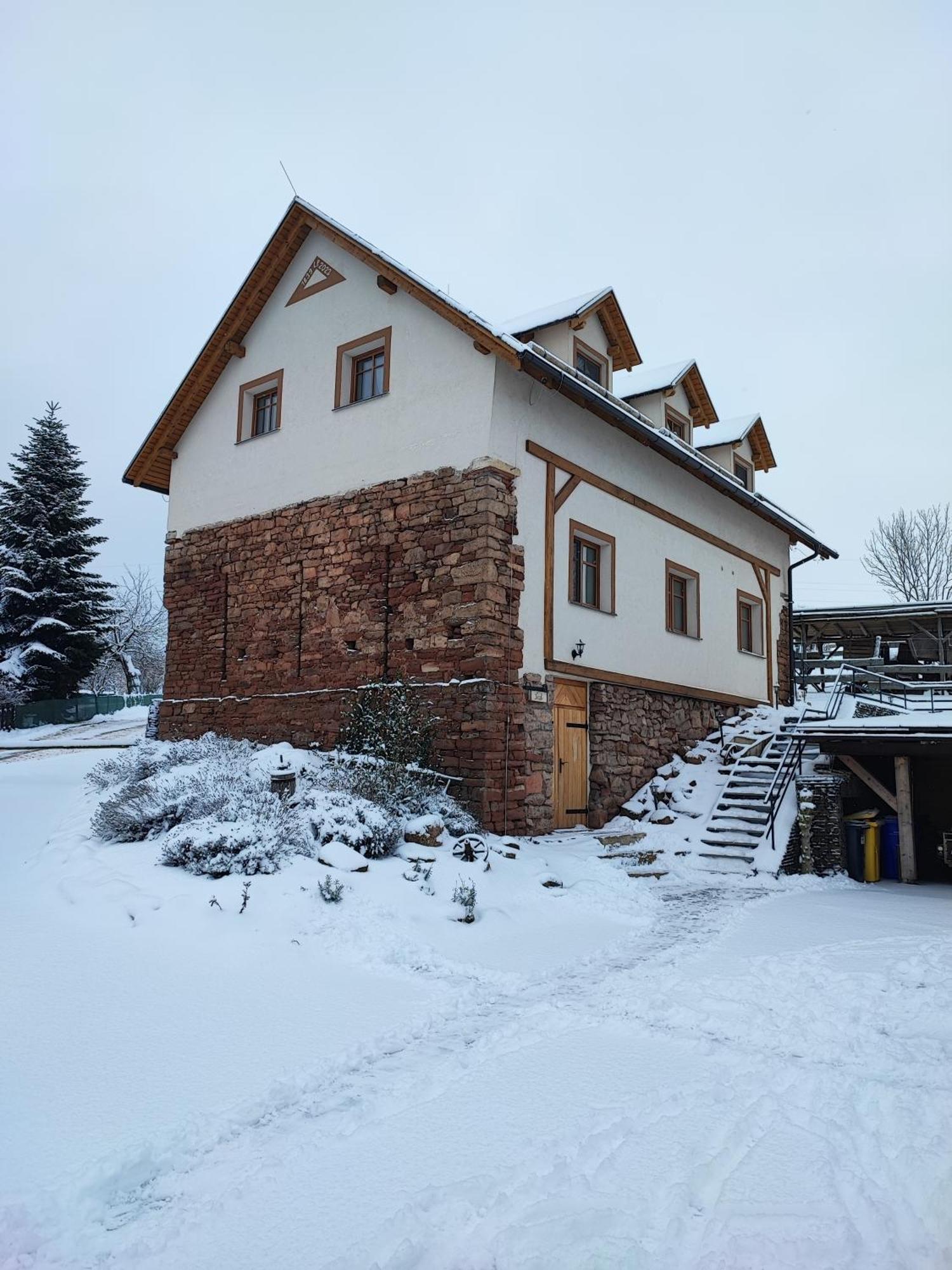 Apartmán na statku Červený Kostelec Cervený Kostelec Exterior foto